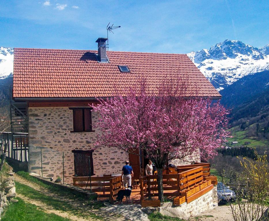 Le Carnival Bed & Breakfast Laval  Dış mekan fotoğraf